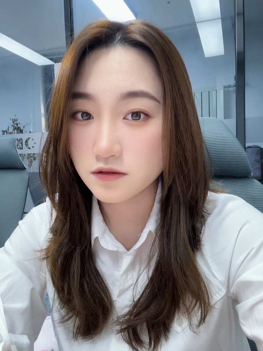 R2r9V's tweet photo. 好久没被射了 #射屏 #强奸 #轮奸 #颜射 #反差婊 #母狗 #骚货 #淫荡 #骚逼 #羞辱 #内射 #自慰 #学生婊 #做爱 #母猪 #意淫 #眼镜母狗 #精盆 #肉便器 https://t.co/iBMSN2CJc9