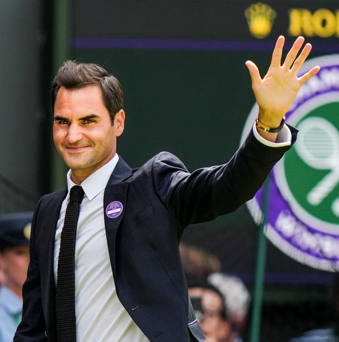 Roger Federer has announced his retirement from tennis after next week’s Laver Cup in London.

➖ 103 singles titles
➖ 20 Grand Slams
➖ $103M in career prize money
➖ $90M+ in annual endorsements
➖ First tennis player ever to cross the billionaire mark

A legend of the game.