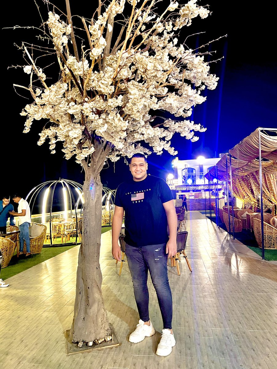 النية صافية لأى حد والقلب عمرة مكره حد🧿💛