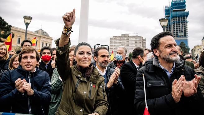 chrislopezdo20's tweet photo. La Universidad de Granada (UGR) es esa institución pública que pone dificultades para que las organizaciones estudiantiles puedan reunirse en las instalaciones académicas, pero que cede amablemente sus espacios a Macarena Olona, Edmundo Bal o Pio García Escudero (PP), entre otr@s https://t.co/NiIst94jNa