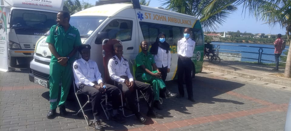 ST_JOHNMOMBASA's tweet photo. Emergency response team from St. John Ambulance Mombasa Branch on a standby at the inauguration ceremony of the New elected Mombasa governor.
#FirstAid 
#FirstAidFirst
@stjohnambulance https://t.co/GXQUdOFK3j