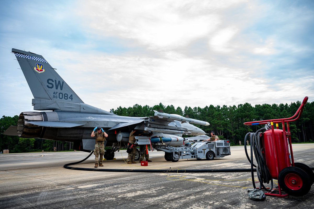 .@TeamCharleston & Shaw AFB Airmen evaluated their ability to operate in an austere location & reinforce their agile combat employment capabilities during exercise Iron Hand. @aircombatcmd | @AirMobilityCmd af.mil/News/Article-D…