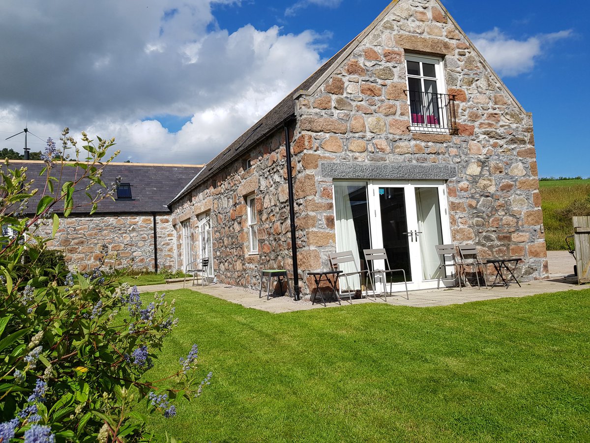 TheHolidayCots's tweet photo. Located on a family farm of the award-winning Perkhill Aberdeen Angus Herd, Perkhill Holiday Cottages are available from 24th September until 21st October.
🛌Sleeps 1-6
https://t.co/xdaMB1ioGI
#Lumphanan #Banchory #Aberdeenshire #AwardWinning #SelfCatering #LateAvailability https://t.co/HHdeTTc8SN