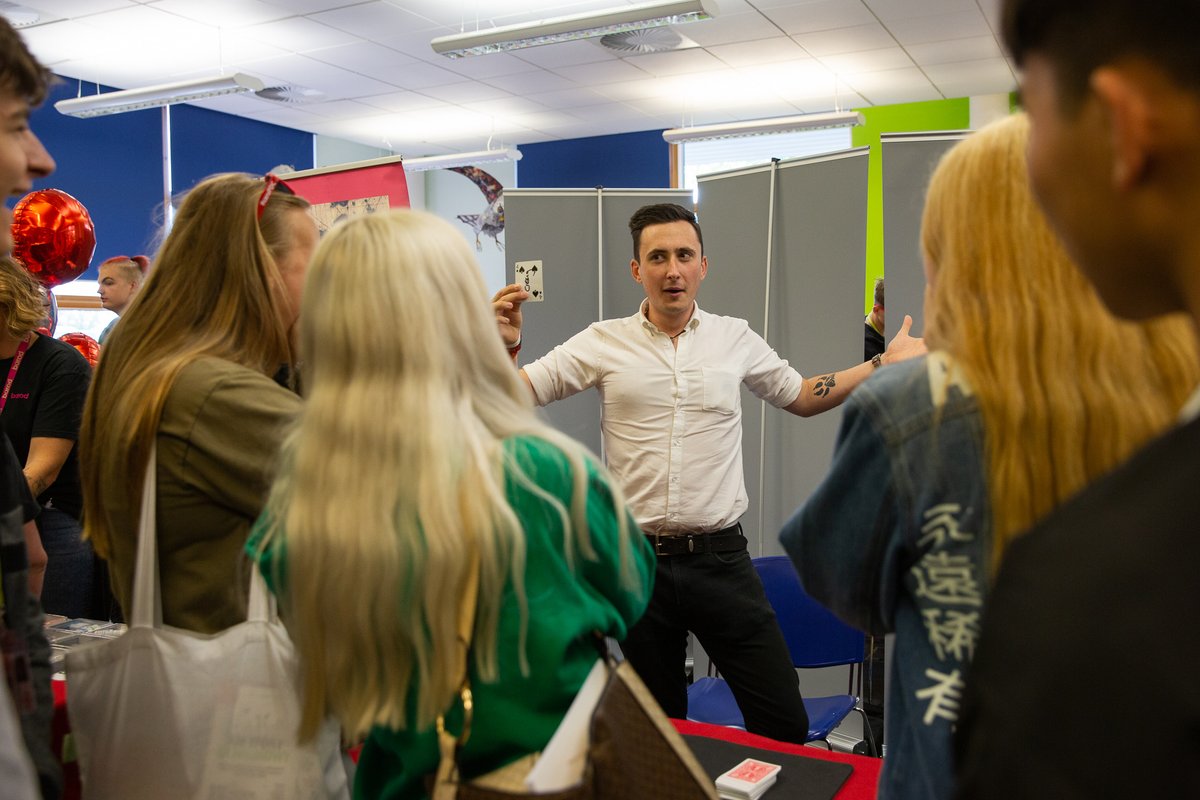 coleggwent's tweet photo. Great to see everyone enjoying themselves at #Newport Campus #Freshers Fair today 🎉
Don’t worry if you missed it, there’s still time to join us this September…full time, part time, anytime ✨
Apply now: https://t.co/47u0R39j7r #TopPerformingCollege https://t.co/xNuRxxGzcy