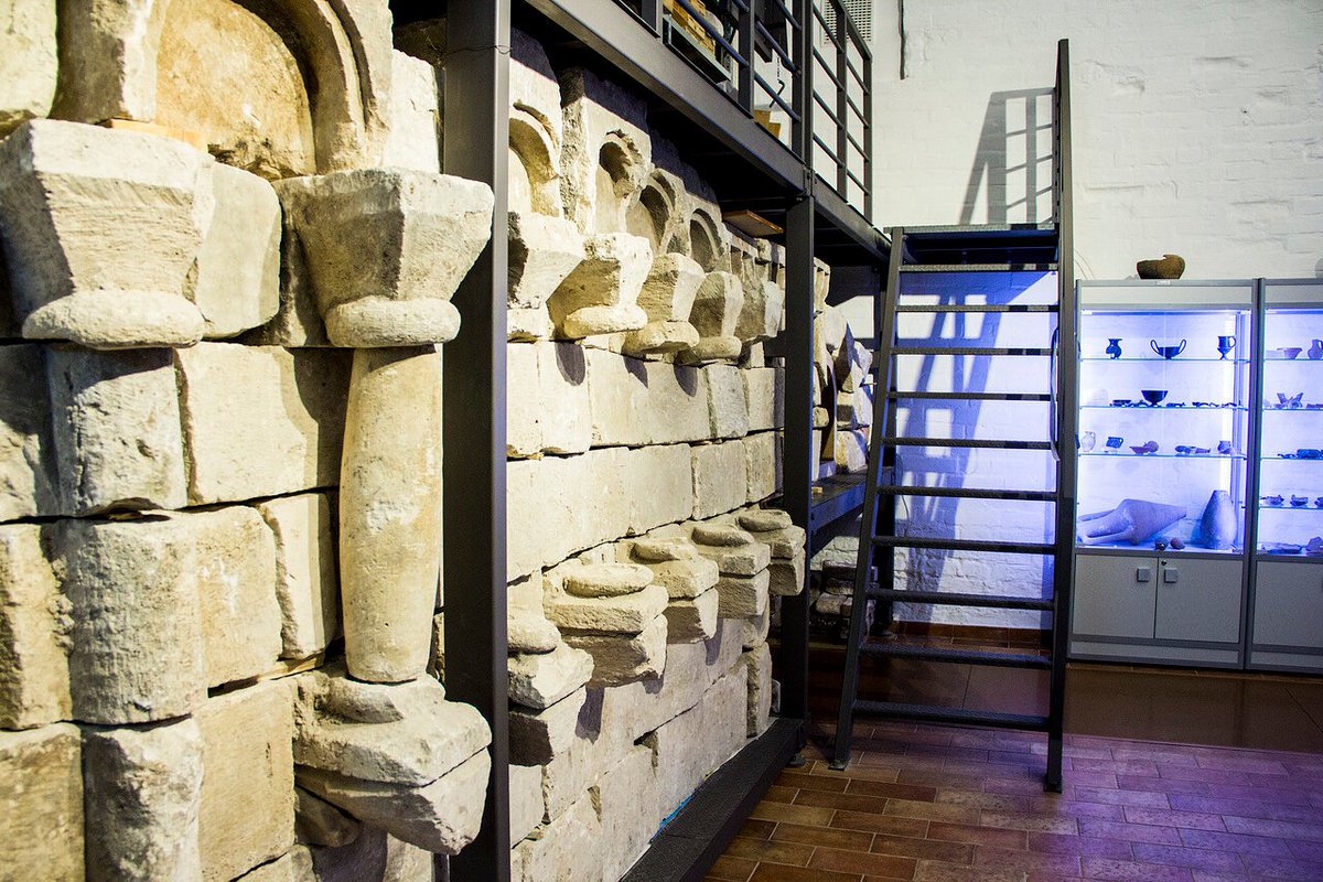 rostmuseum's tweet photo. Владимиро-Суздальский музей-заповедник 14 – 15 сентября проводит Всероссийскую научную конференцию «Хранение и реставрация археологических предметов».
В программе - выступления сотрудников ведущих научных, реставрационных и музейных учреждений страны… https://t.co/knrEvDyEXY https://t.co/G6wK4iMwWc