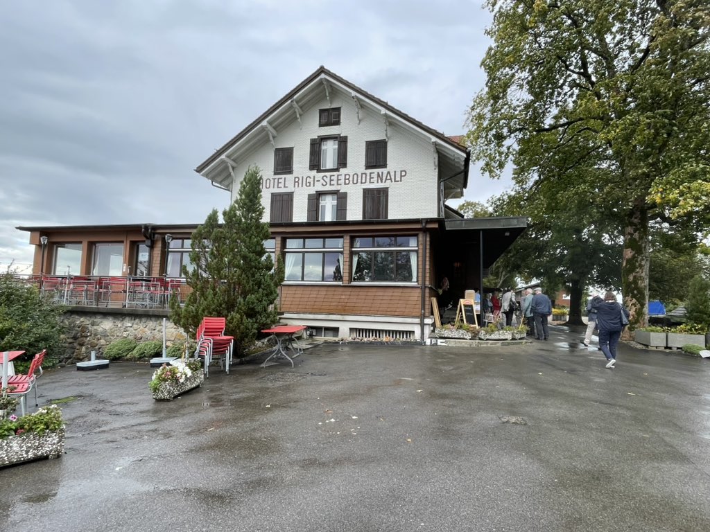 StapiDietikon's tweet photo. Ausflug mit den 80-jährigen DietikerInnen… https://t.co/EEnE61aB3E