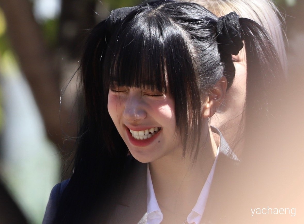 chaeyoung pics tweet media