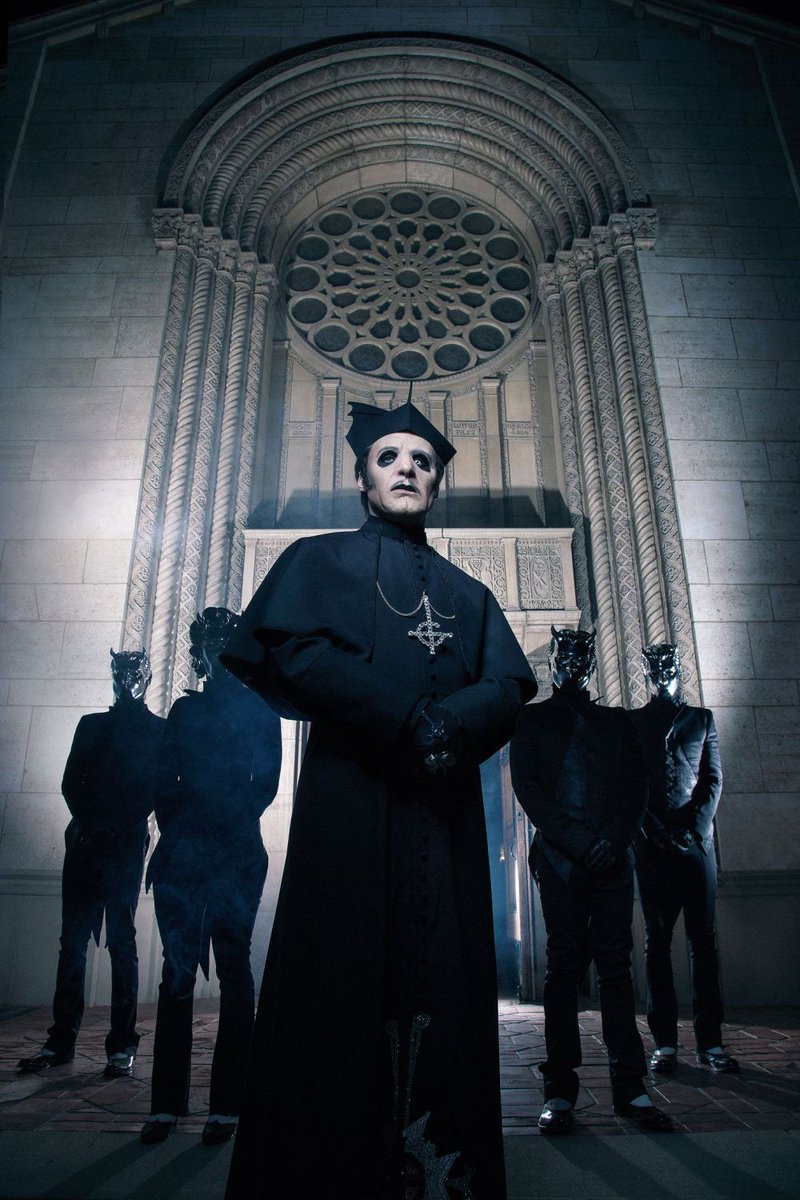 eddiedeerdiaz's tweet photo. how each member of ghost would react to you asking for pads; a thread https://t.co/SnKxRRbCAs