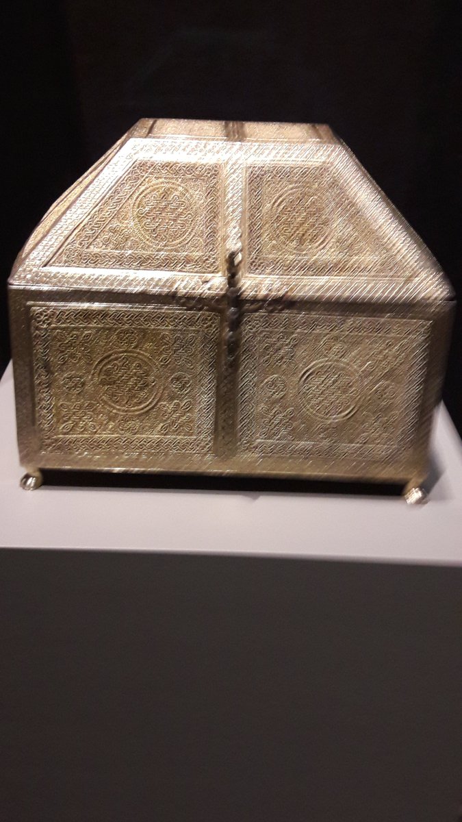 MQassiti's tweet photo. Gestern Besuch der interessanten Sonderausstellung „Islam in Europa 1000 – 1250“ im #Dommuseum #Hildesheim. Ein Besuch lohnt sich!
#Ausstellung #IslaminEuropa #Mittelalter #Andalusien #TransmediterraneGeschichte https://t.co/deIueb91KD
