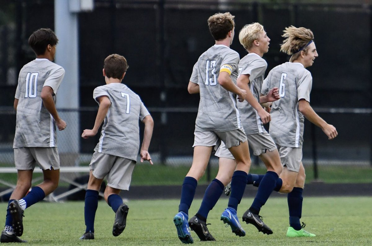 KFHSMensSoccer's tweet photo. Halfway through the season our JV-A squad is healthy, humble and hungry. They are 7-1-0, have scored 32 goals and conceded only 2. Well done boys! Never arrive, always becoming. https://t.co/1kLzXOFOyZ