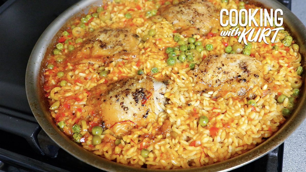 Chicken Paella 🥘🌶🫒
Recipe link here: youtu.be/a4jozZT_eo4

 #paella