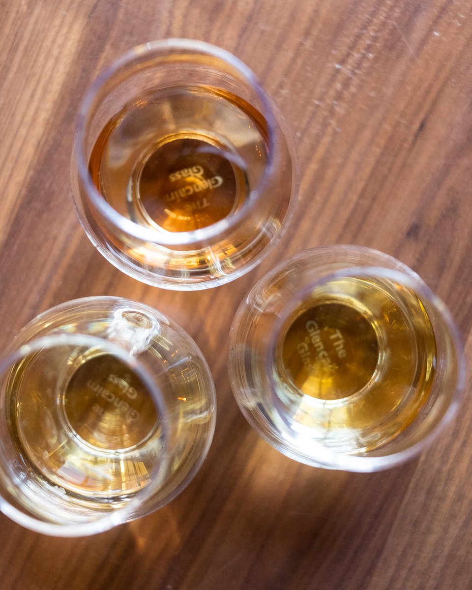 With one of the largest selections of whisky this side of Montreal, we are obviously quite passionate about it.  That's why every Thursday we feature 2 great whiskies from near and far for you to sample.  Drop by tonight for dinner and join us for Whisky Thursday.