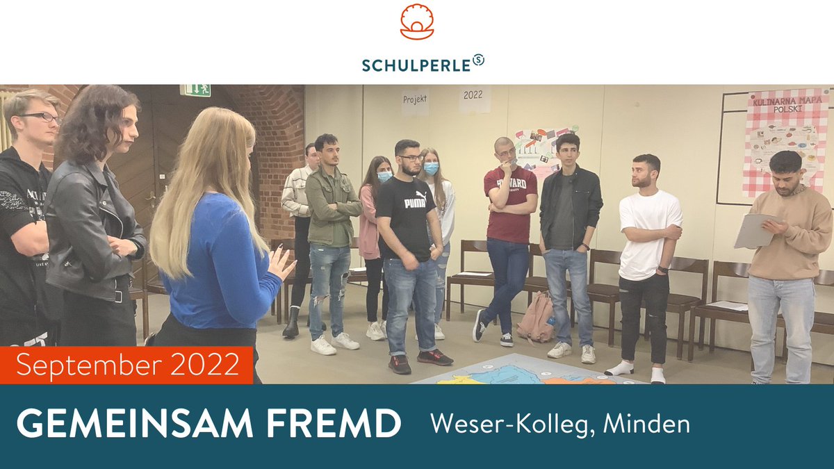 Schulperle's tweet photo. Die Schulperle des @stifterverband geht im September an das Projekt "Gemeinsam fremd" des Weser-Kolleg Minden.

Per Videokonferenz und in Studienfahrten nehmen SuS aus Minden (NRW) und Przemystka (Polen) Kontakt auf, lernen über ihre gemeinsame Geschichte und bauen Vorurteile ab. https://t.co/4ijOwiyrAi