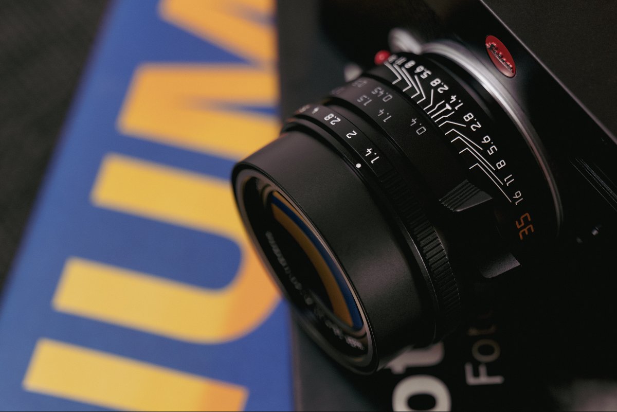 leica_camera's tweet photo. The new generation of the Leica Summilux-M 35 f/1.4 ASPH.
Even more versatility — the fast classic lens with an extended close range, improved bokeh and integrated lens hood. Find out more on our website: https://t.co/v8Qk71MfK8

#LeicaCamera #Leica #🔴📷
#LeicaM #Summilux https://t.co/IW54wuvQhG
