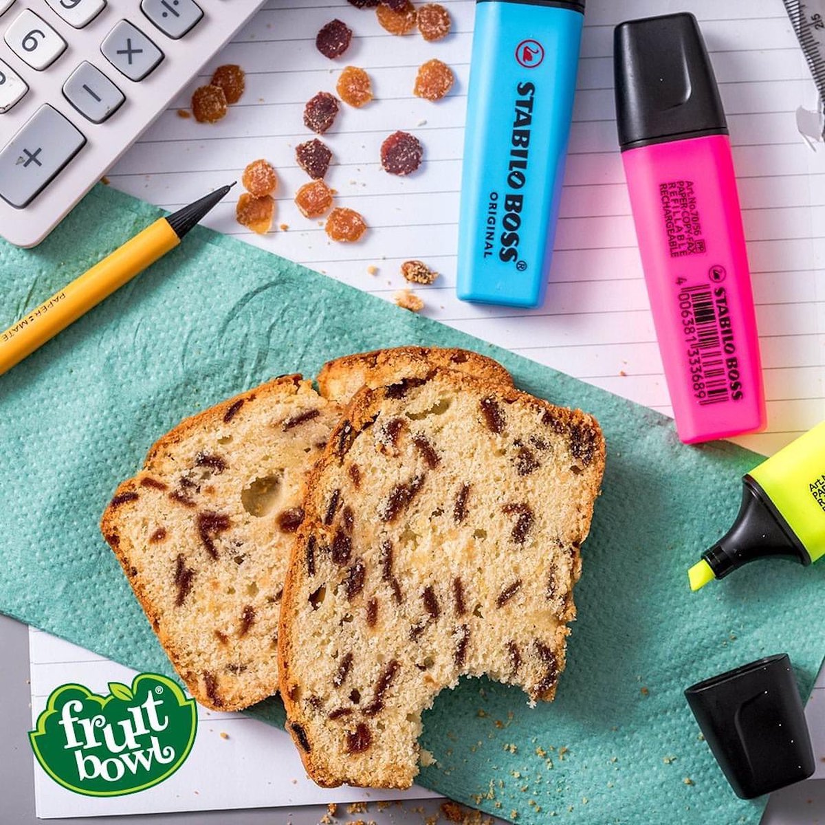 FruitBowlFamily's tweet photo. Introducing a lunchbox favourite โ our Back To School Fruit Flake Loaf featuring Fruit Bowl Strawberry Fruit Flakes and Fruit Bowl Raspberry Fruit Flakes! Click the link below for the recipe, and tag us in all your bakes! #BackToSchool #FruitMadeFun https://t.co/srEEz49dYo https://t.co/ZXhOe0BOnZ