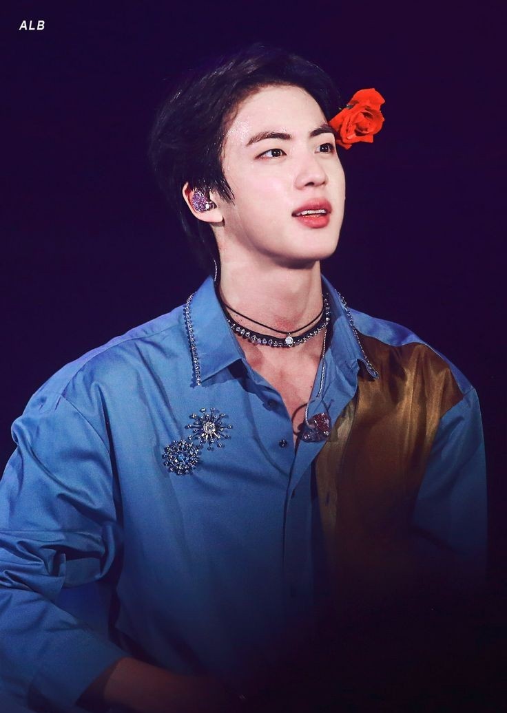 به روی هندسام ایشون ریت و ریپ؟

I vote #BTS  #BTSKPOP   #LeftandRight      #BTSARMY for #BreakTudoAwards 2022 (<a href="/BTS_twt/">방탄소년단</a> )