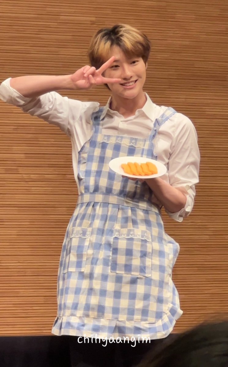 1uvyouryouth's tweet photo. 승여니가만든쿠키....무즈위해구웟지 https://t.co/rujn1JkOfq