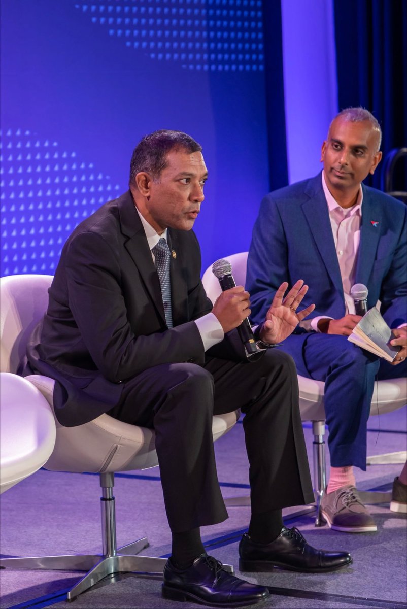 DefenseScoop's tweet photo. In this session at #DefenseTalks, @VimeshPatel_WWT, Chief Technology Advisor at @wwt_inc and Dr. Raj Iyer, Chief Information Officer of the @USArmy, discuss the army's digital transformation &amp; JADC2 https://t.co/DyTmWLZ2iN