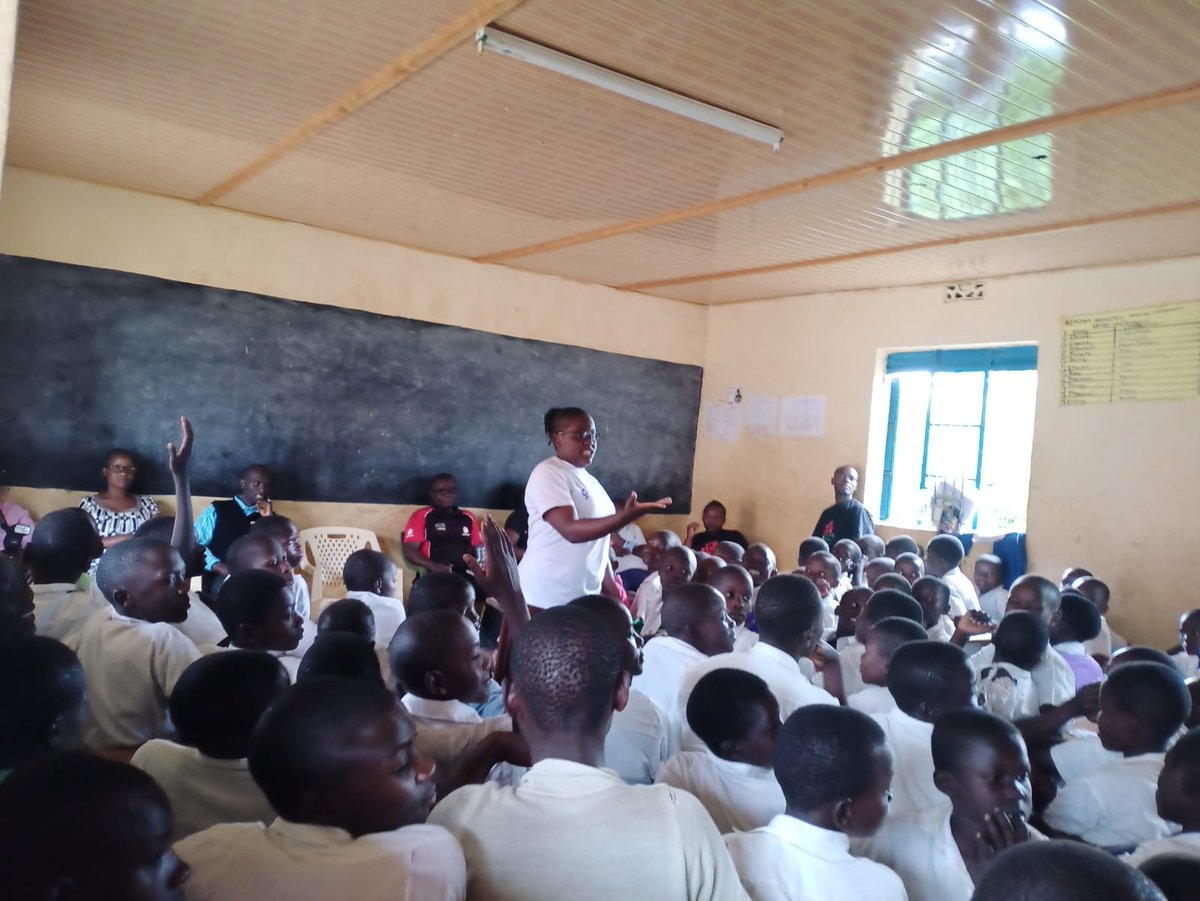 WOVOP_org's tweet photo. #StudentsTalk at Awasi
As children grow, they develop different perceptions on issues and peace comes in as one of the key aspects they have their ideas shaped in. Peace is still a complex and we look to engage students on Peace and Mental health dynamics in their lives. https://t.co/eVktntWrNP
