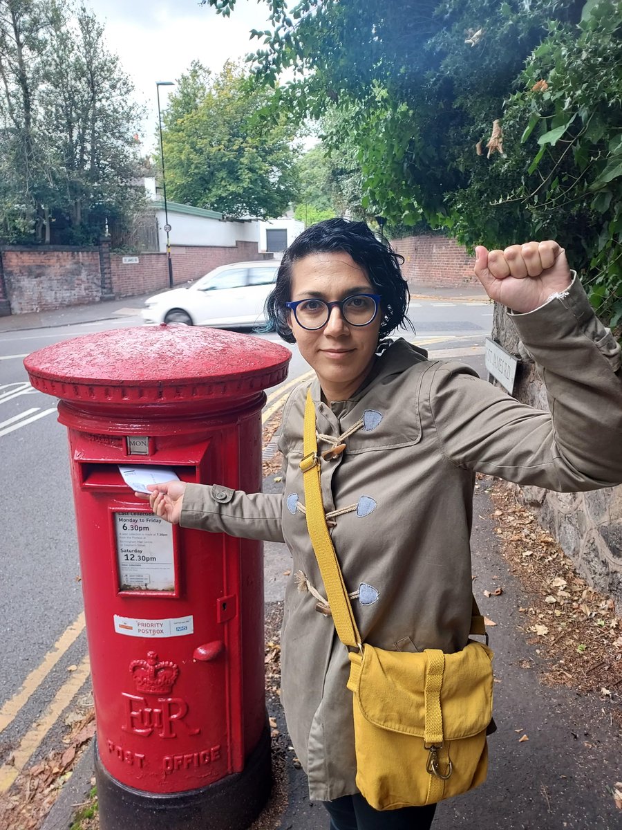 Voted Yes to the @UCU strike to fight against everything resulting from the marketisation of education: stolen pension, salaries stagnation and casualised contracts ...

#ucuRISING