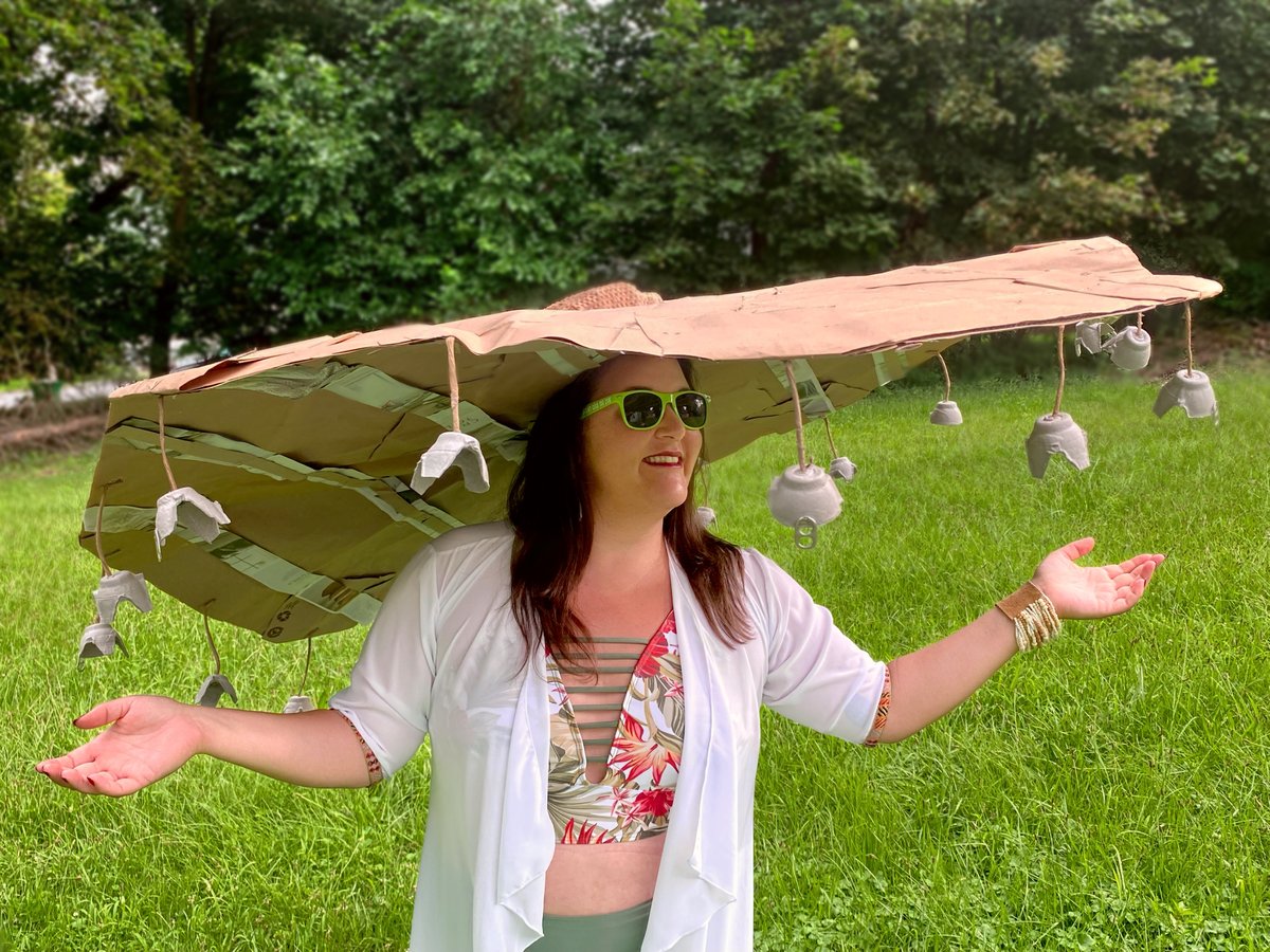 GISHPantheon's tweet photo. Happy #MakeAHat day. No, a bigger hat. Bigger than that. Bigger. BIGGER. There you go. #GISH https://t.co/BBYFoNIj9v