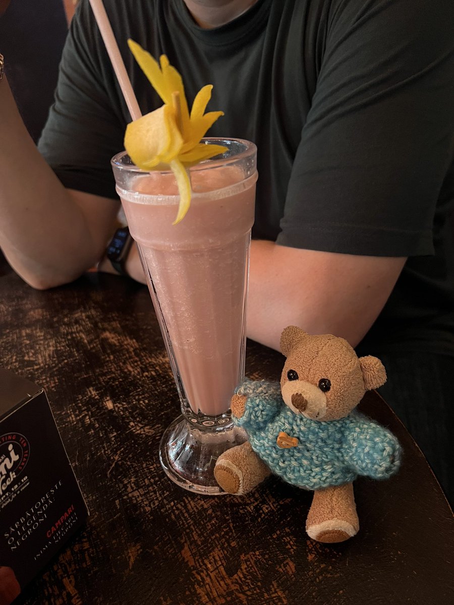 BearGerardi's tweet photo. Celebrating hoomum’s birthday today, in our favourite the #SovietBar in #clujnapoca. Just, err, making sure the drinks are okay for the hooms! #happybirthday #smallbearsneedcocktails https://t.co/PJdnVvypRr