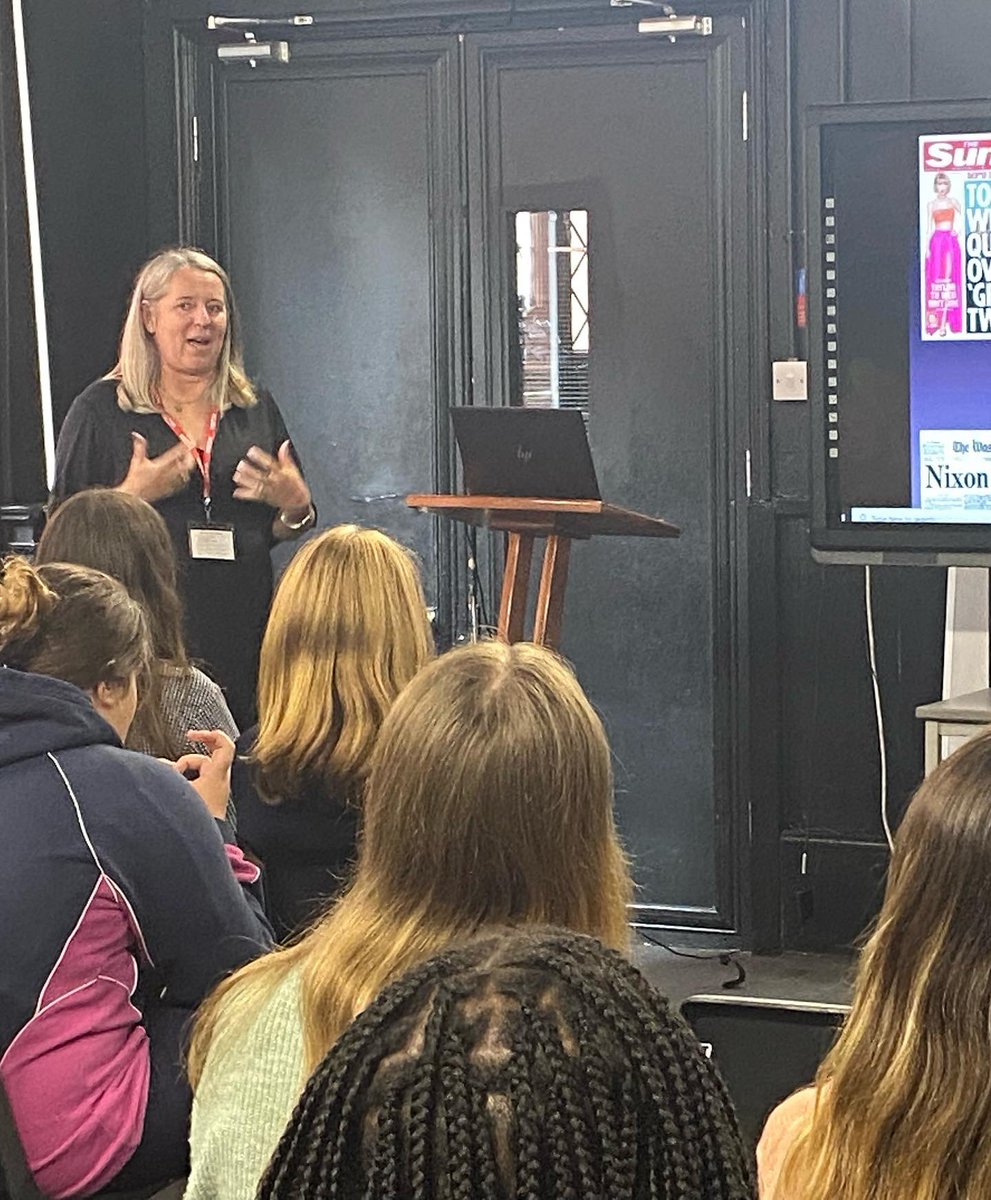 morehouseschool's tweet photo. Thank you to Sam Carlisle from @CauseCommsuk for her informative talk this lunchtime on the exciting world of journalism and PR, the first of our Be More / Careers talks this term. #careers #journalism #news #media https://t.co/LjQTubrDZR