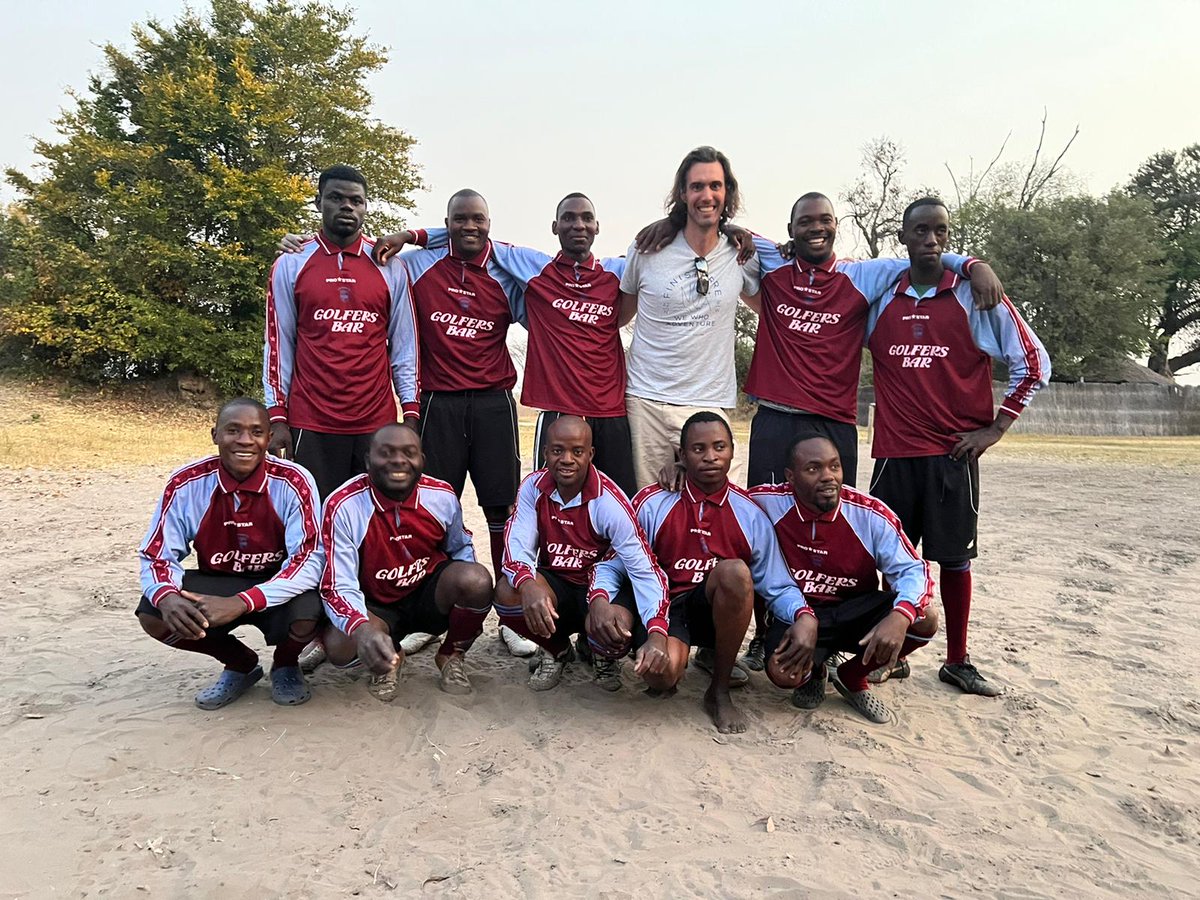 BrandanesR's tweet photo. It's a new lease of life for some of the old Danes kits out in Africa. They can be seen here worn proudly by a team from Game Rangers International who run anti poaching units and elephant rehabilitation projects in Zambia 🇿🇲⚽️ https://t.co/gBa3yR4YUA