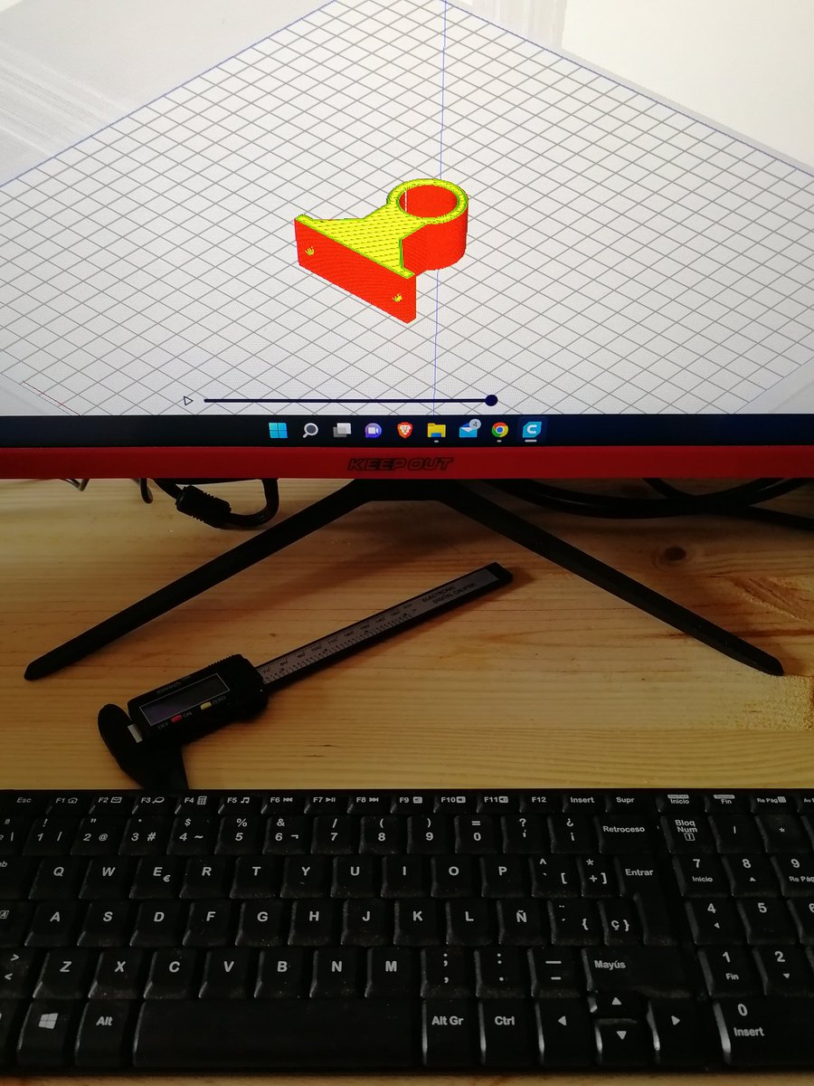 PAUSAFE2's tweet photo. Creating things by myself to save money and invest in bitcoin.
#3Dprinting #courtain #Bitcoin https://t.co/Liuu21sHz7