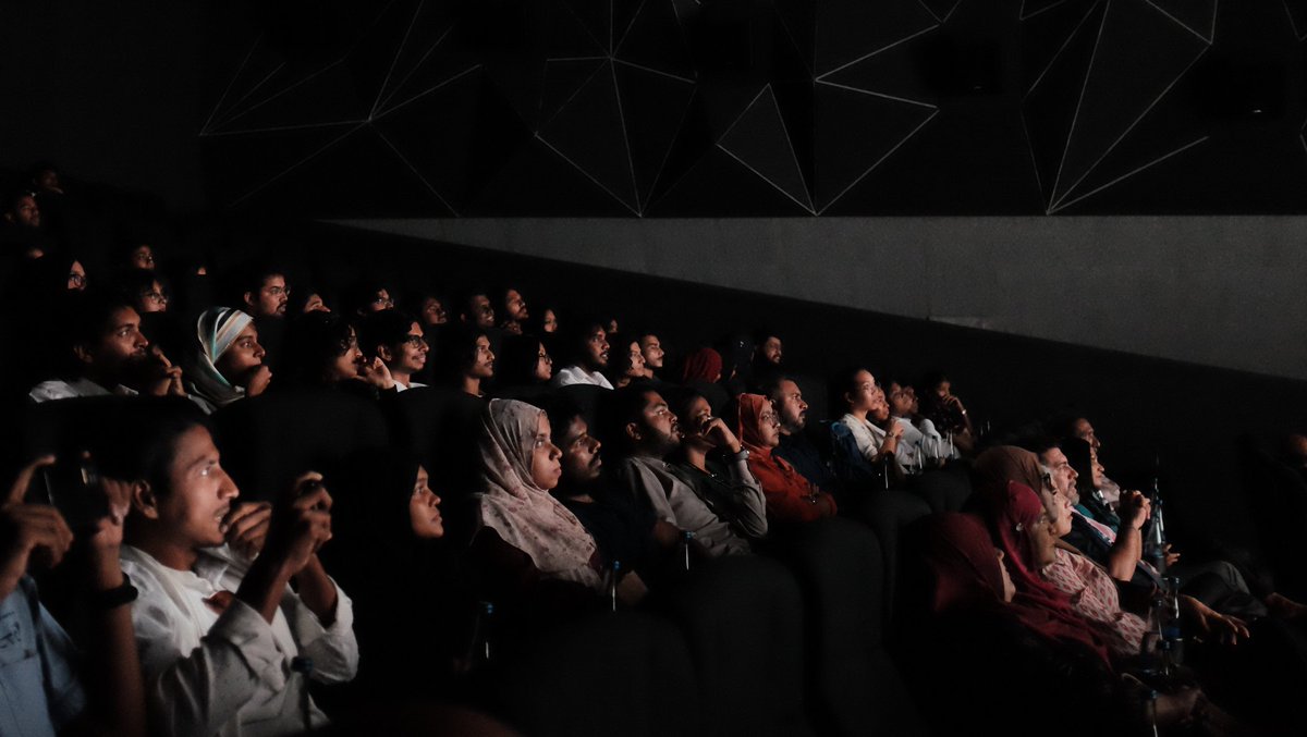 UNDPMaldives's tweet photo. Today we held the premiere screening of four short films created &amp; directed by aspiring #youth filmmakers!📽️
These short films showcase #GenderEquality, #Youth, #Accessibility &amp; #Inclusion towards a cohesive community. Stay tuned for more!
@BadhahiMC @JapaninMaldives @JapanGov https://t.co/ZI2BvJYio6