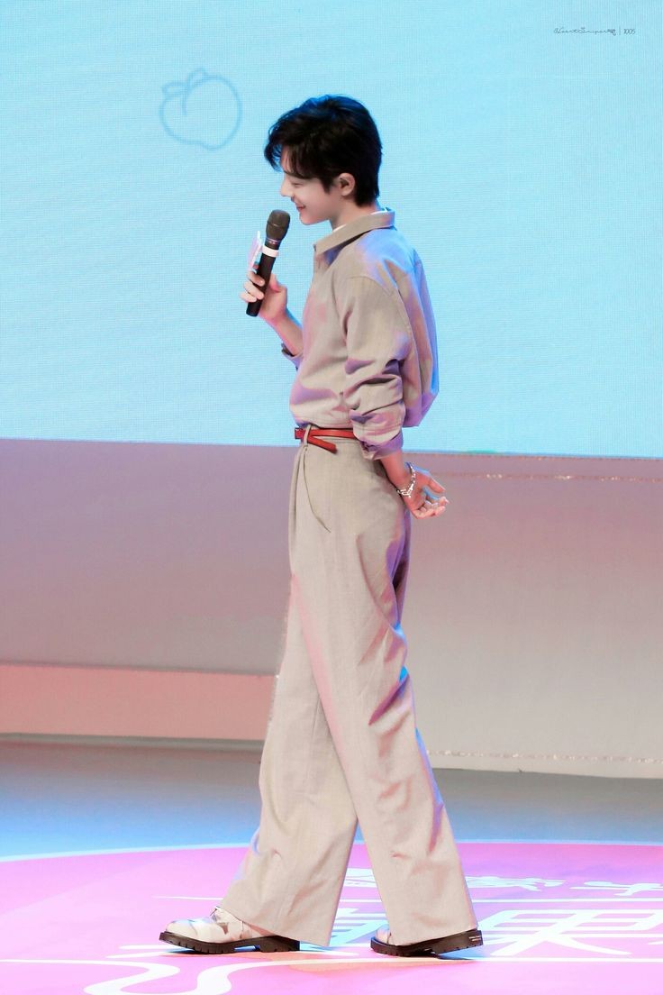 favgridfam's tweet photo. น้งจ้านตัวน้อยๆของมัมหมี นุน่ารักไม่ไหว ใจมัมหมีน้วยไปหมด ตอนนี้นุเปนไงทำอะไรอยู่คะ https://t.co/TBhlwkU78M