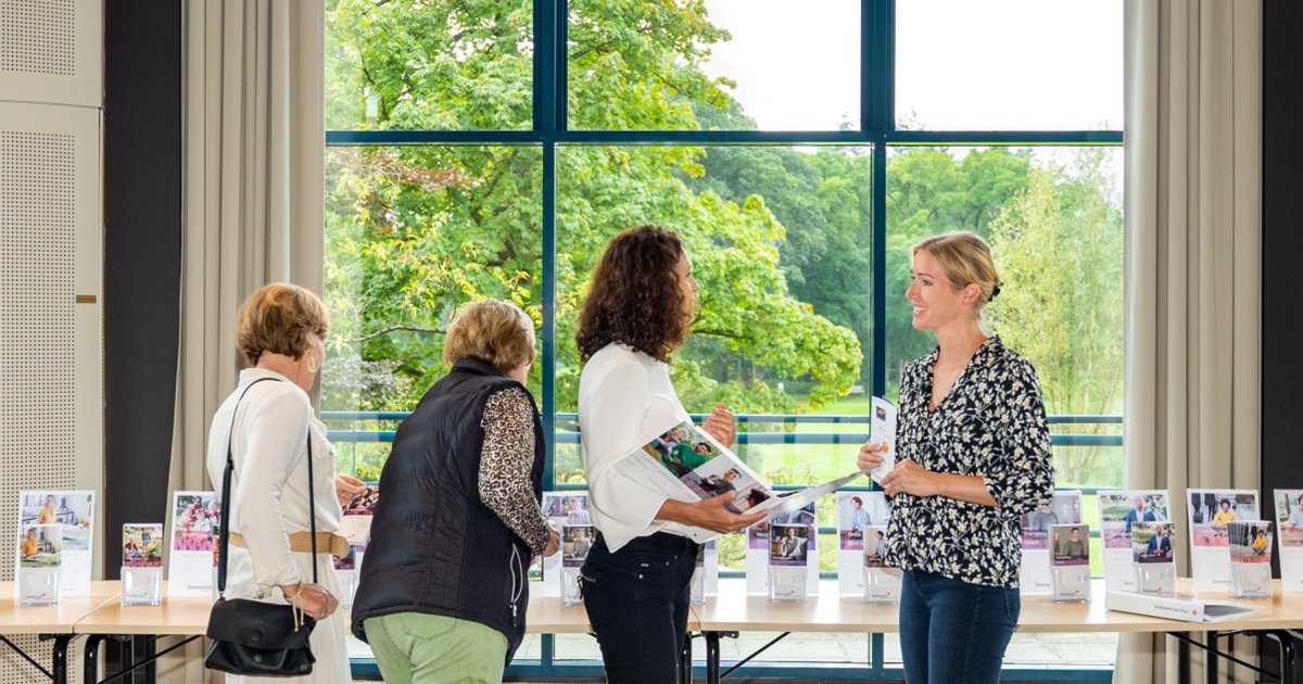 Wil jij dit najaar starten met een opleiding, maar eerst nog nader kennismaken met ons? Of je alvast oriënteren op een studie in het nieuwe jaar? Dat kan! We zien je graag 18 oktober op onze informatieavond in Zaltbommel. bit.ly/3Doe14Z

#vitaliteit #sonnevelt