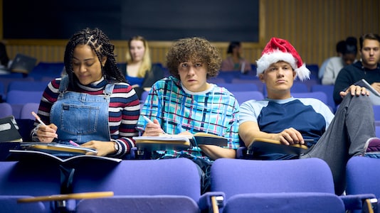 #BigBoys, written by the brilliant <a href="/jackrooke/">jack rooke 👋</a>, starring <a href="/Djllewellyn/">Dylan Llewellyn</a> and <a href="/JonPointing/">Jon Pointing</a>, is part of the Official Competition for the <a href="/SZSfest/">SERIELIZADOS FEST</a> in Barcelona this year.

"Big Boys has been defined by the British press as the new coming-of-age obsession." 

Watch all episodes on @All4.