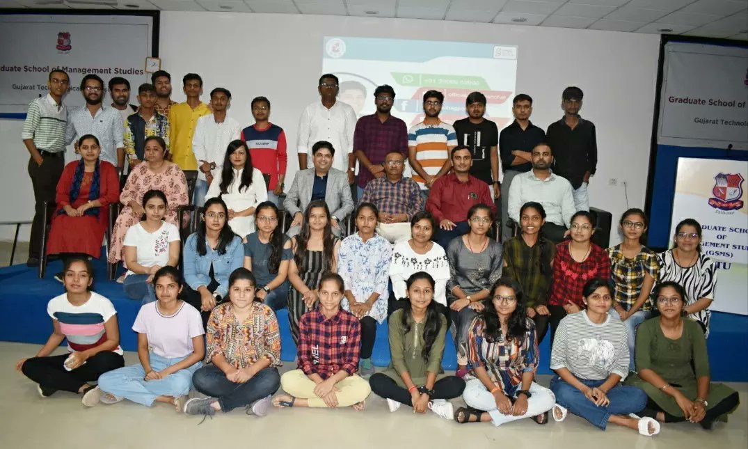GsmsGtu's tweet photo. "ABHIGAM - 2022"
You can never relive your first day of college ever again so live it now

#abhigam #firstdayofcollege #orinatation #newstudents #newlife #managementstudent🎓 #gsms #gtu https://t.co/Z1HUoc4Ips