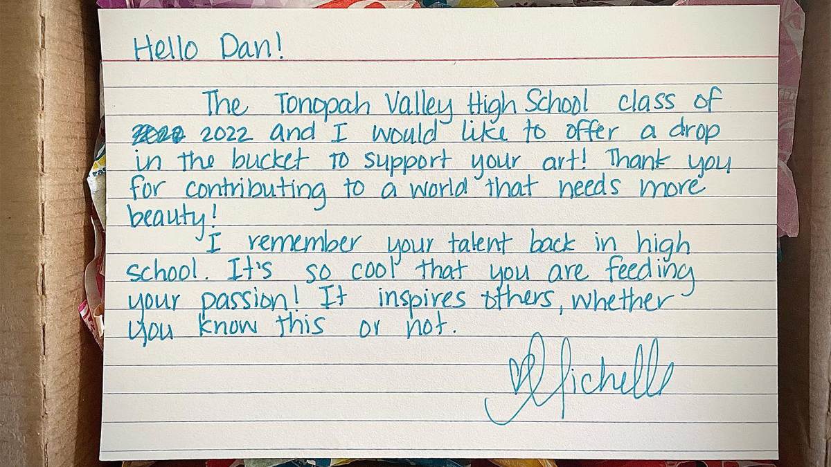 popwrapart's tweet photo. Life-long friend sent a care package. Her high school students saved #candywrappers for me. Class of 2025 & 26 are saving up, too! Note came at the right time, finishing 2 huge projects back-to-back. I was spent and exhausted. #thankyou #supportartists @TootsieRoll @Starburst https://t.co/pP7sMQAEPo