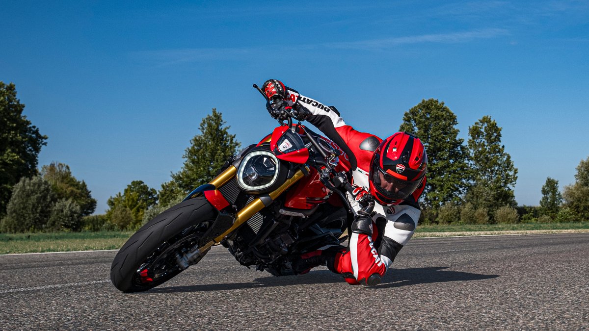 DucatiUK tweet picture