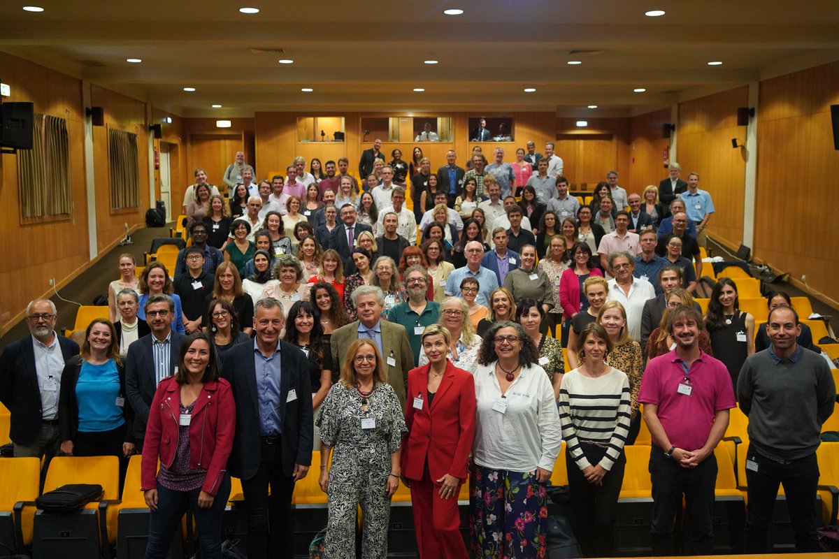 ERDERA_org's tweet photo. The #EJPRDGeneralAssembly2022 gathered over 100 participants  in Porto, Portugal 🇵🇹. It was an opportunity to bring back together EJP RD members to meet in-person to update on the progress, the achievements, and extend the roadmap for the next year. https://t.co/nAfZGVWLoR