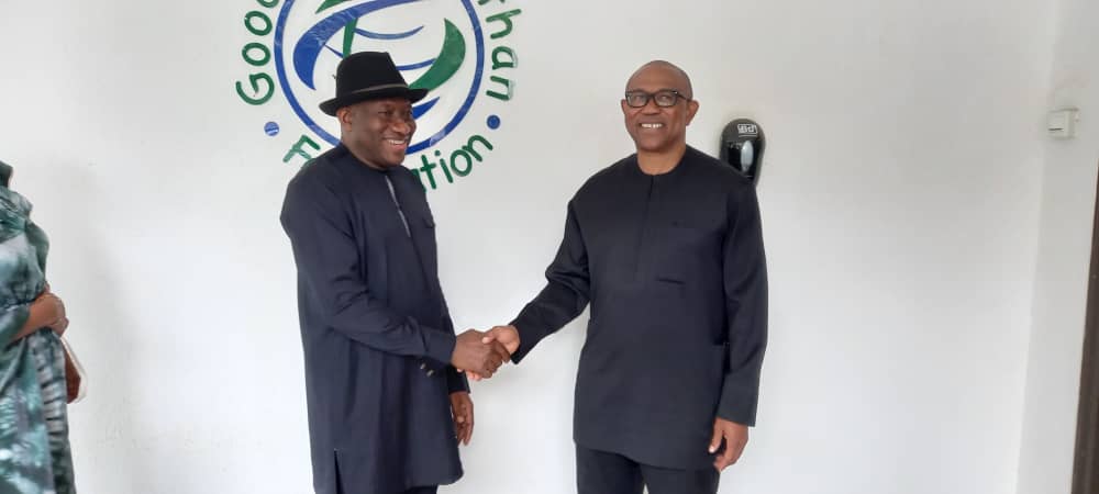 PeterObi's tweet image. I recently visited my senior brother, H.E. @GEJonathan to exchange views on an array of serious national interest questions. -PO