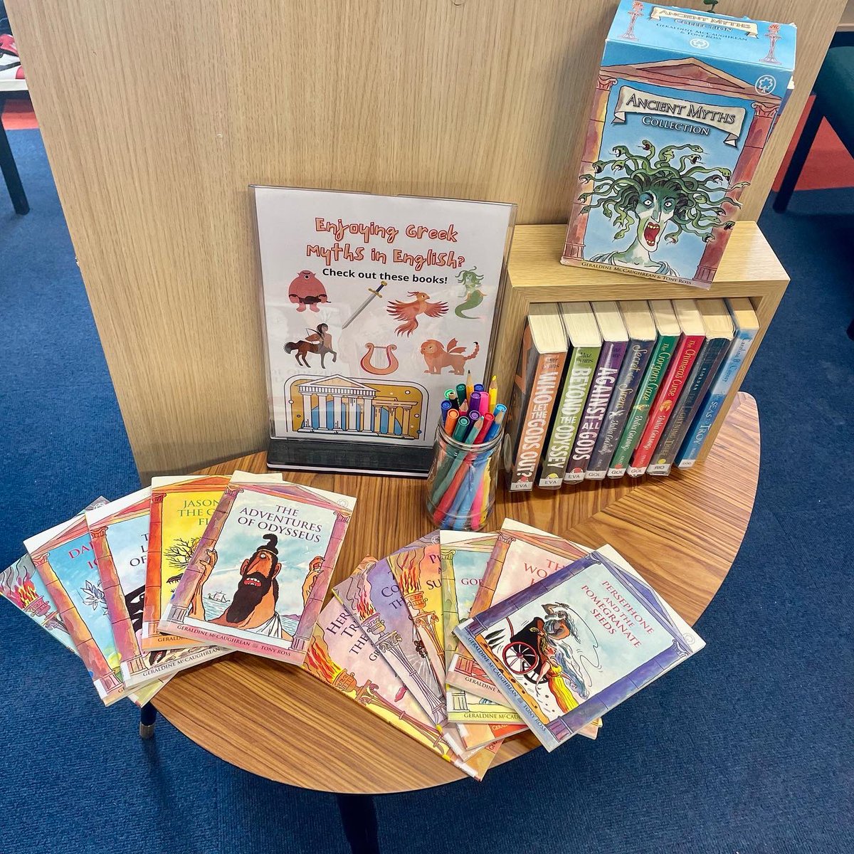 Bulmershe School Library tweet media