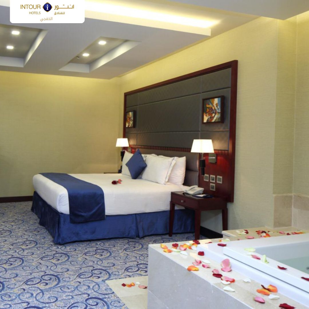 INTOURHOTEL's tweet photo. لا تفوت عرض شهر سبتمبر مع انتور الخفجي 

غرفة جاكوزي مع تجهيز باقة ورد بـ 850 ريال  . 

انتور خيارك الأمثل 💓

للحجز و الاستفسار ☎️ 👇: 

0137671717

*العرض متاح لفتره محدودة 
 #الخفجي #الخفجي_الآن https://t.co/h17G4Vr19N