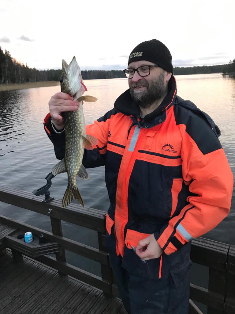 Hopis70's tweet photo. Hauesta tuli aivan älyttömän hyvää iso suositus.
#HaukiOnKala
#Myöhäisillanpohdintoja suosittelee jaksat olla #KansallaTöissä
#Hopis pyydysti vonkaleen 🧐
https://t.co/LjlhDmBt6y https://t.co/sfFW44ReCr