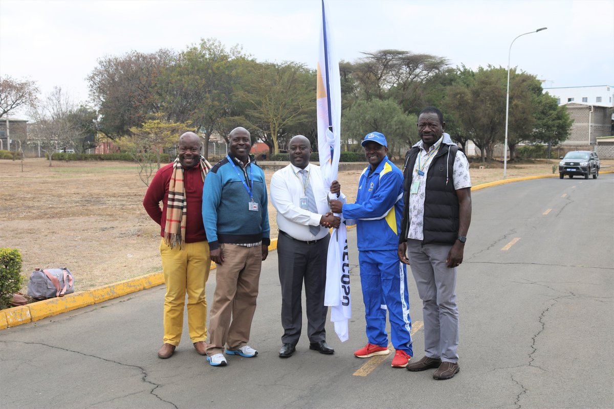 KenyaAirports's tweet photo. KAA General Manager, HR, Mr. Antony Njagi, this morning officially flagged off the KAA sports teams heading to @kericho_county to participate in this year's 41st edition of @KECOSOGames .

Cc: @kerichocountygv 
#kecoso2022
#KECOSOGAMES https://t.co/m1r5wrHnS6