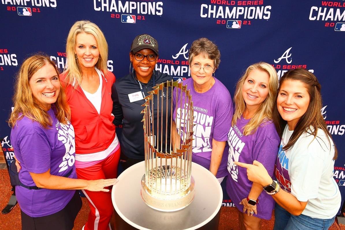 AlisonWSB's tweet photo. This weekend volunteering for the @SagerStrong #StadiumFunRun I met a lovely future sports journalist she asked the best post race question… “what motivated you to win first place 🥇.” #tvnews #womeninsports #atlanta #ForTheA https://t.co/EmFVirDmeO