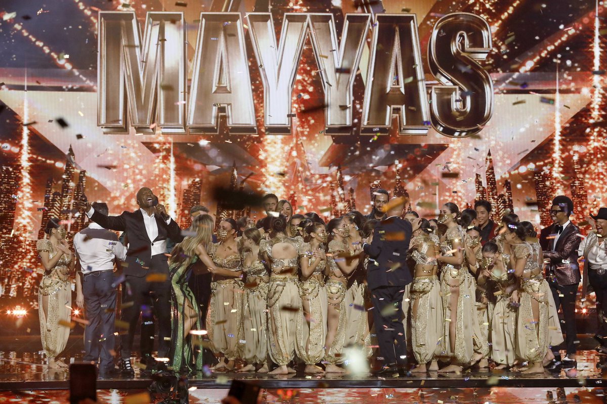 AZKARKOUR's tweet photo. Si le génie d’un peuple consiste à pouvoir du cœur de la nuit la plus sombre éclabousser le monde de lumière, ou se hisser du fond de l’abîme pour valser au dessus des cimes, #Mayyas a prouvé que le #Liban existe encore. https://t.co/52KVsALFH1