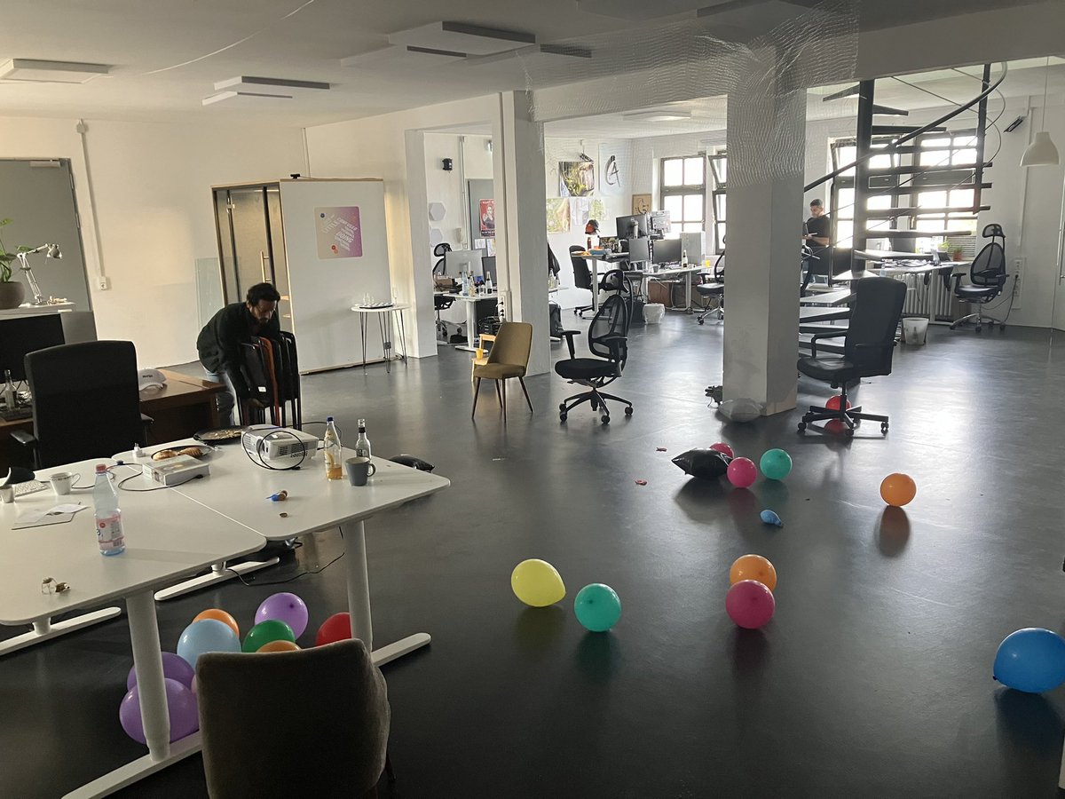 Aftermath of a short 6-10AM viewing party. Now back to work 😊💪