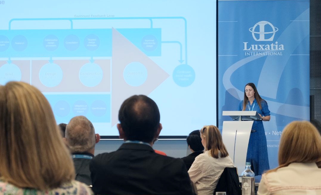 Luxatia_intl's tweet photo. We have Julia Roberts, Partner - Education & Research Sector Lead with @Hawkins_Brown, beginning day two of the 7th Innovative Learning Spaces Hybrid Summit in Amsterdam by sharing their strategies on inclusive design to improve the student experience. #LearningSpace2022 #Edtech https://t.co/crH3cHTZw3