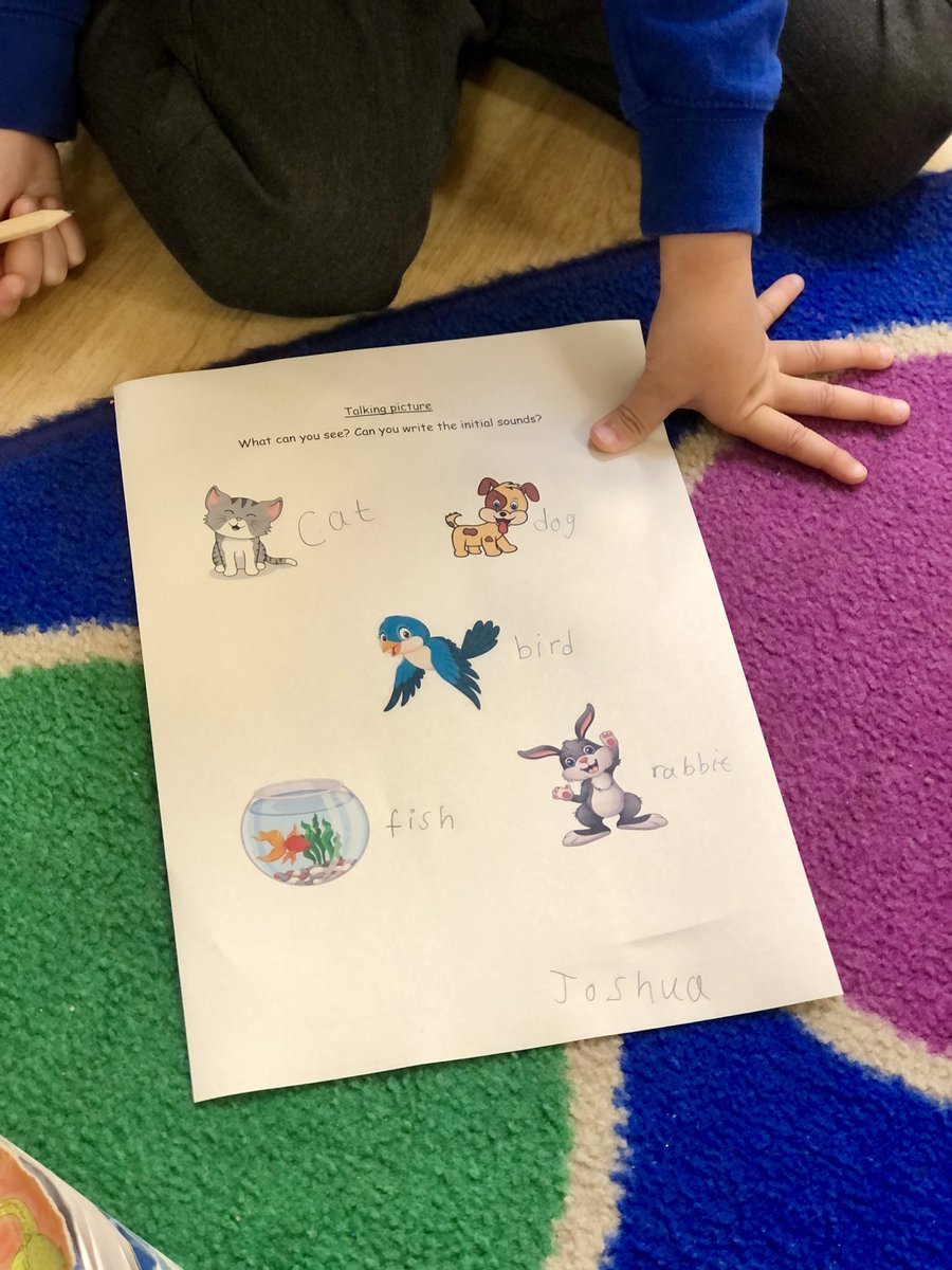 JamesBrindleyPS's tweet photo. Wow! Check out Reception’s writing today! They’ve all completed their first piece of independent writing and understandably their teachers are very proud of them. #TeamReception 📚✏️ https://t.co/wbiWQewlr8