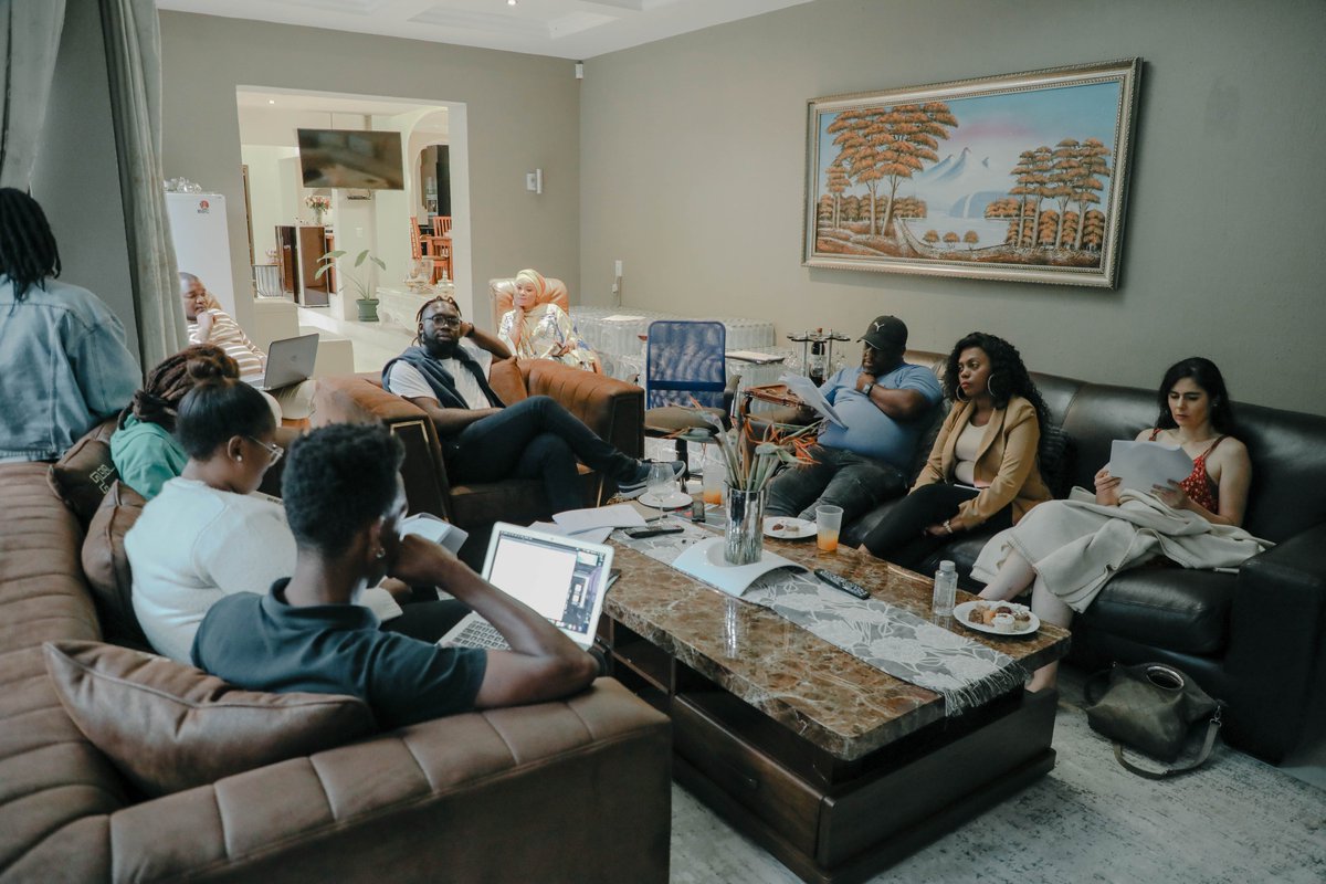 WakeUpSade's tweet photo. Creativity + Team Collaboration = Fine Art Filmmaking. Watch the space………coming soon.

#filmmaking #wakeupsade #comingsoon #wearebtmp #blacktaxmotionpictures #filmmaking #filmproduction https://t.co/vn4JGoOLCI