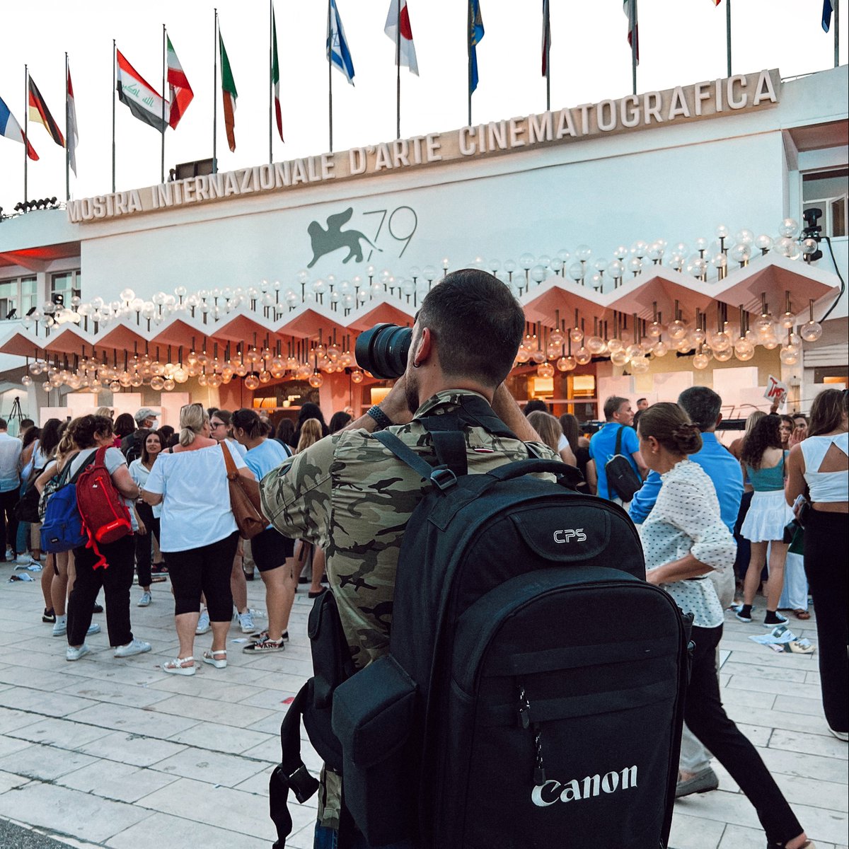 CanonItaliaSpA's tweet photo. Anche quest'anno #Venezia79 ci ha regalato tantissime emozioni.
Un ringraziamento speciale ai professionisti che si sono affidati ai nostri servizi per raccontare @la_Biennale e portare il cinema oltre i confini del red carpet. #BiennaleCinema2022 https://t.co/tv2zkV2Bq6