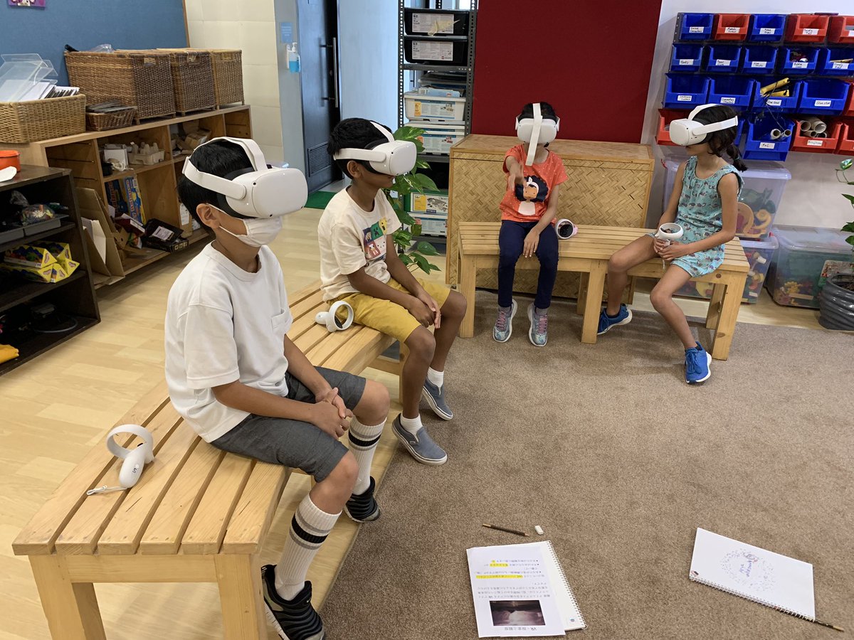 picklennium's tweet photo. Collaborating with @Shilpa_19 ,  @AndyinIndia1 &amp; @devanshijoshi09 using STEM projects and VR to kick off G3 weather unit @ASBIndia with different provocations https://t.co/xm7PEc1jax